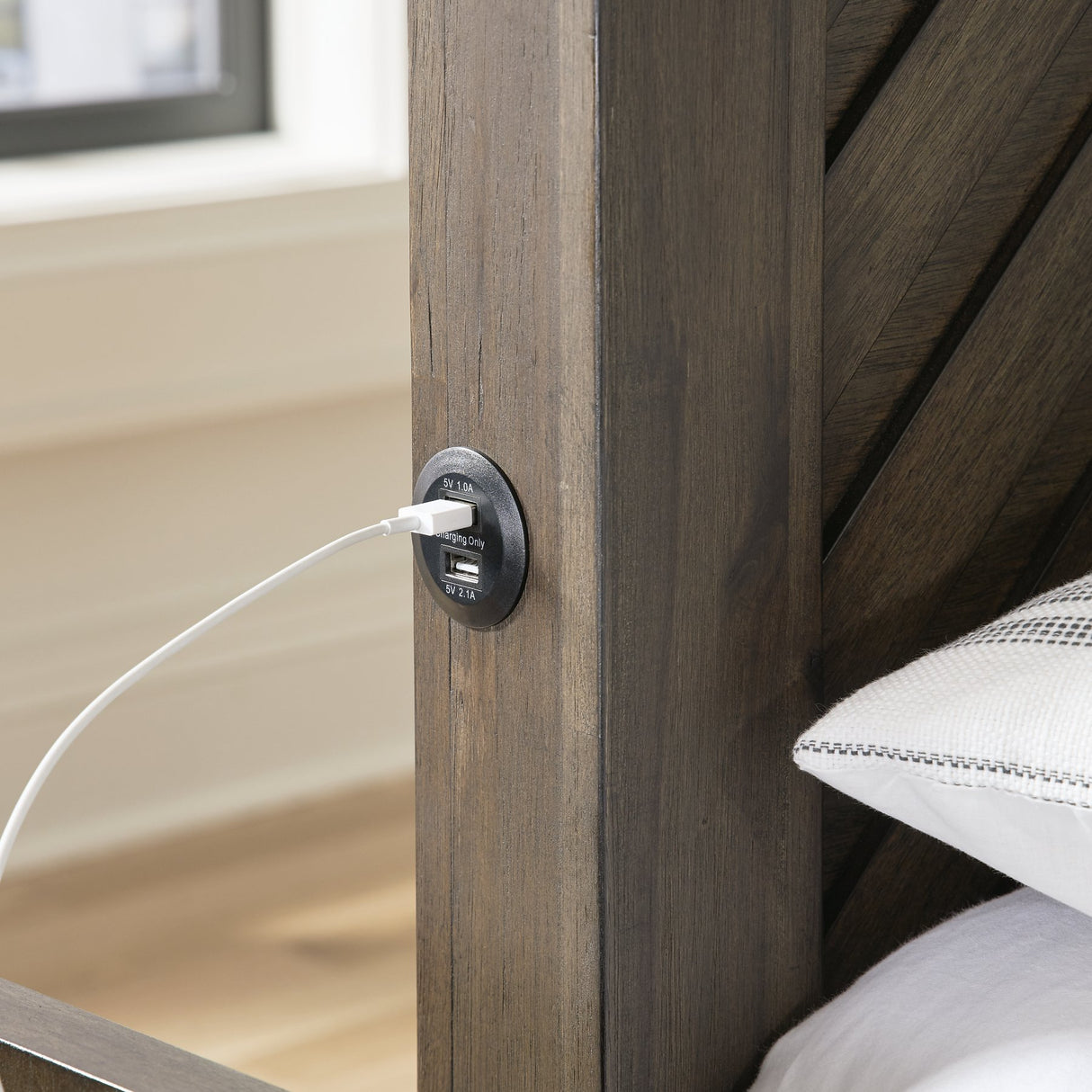 Arkenton Bed - Furniture World