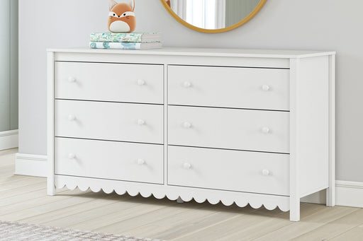 Hallityn Dresser - Furniture World