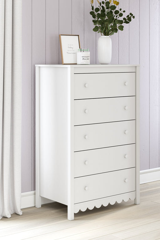 Hallityn Chest of Drawers - Furniture World