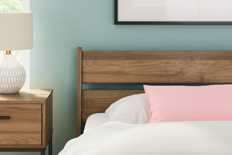 Deanlow Bedroom Package - Furniture World