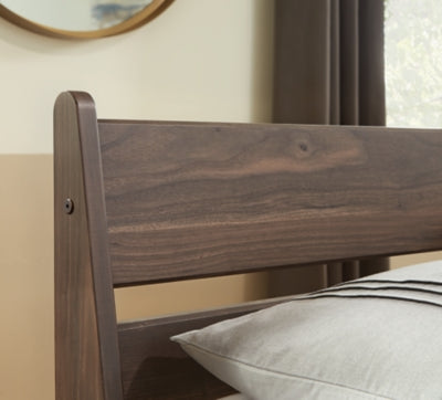 Calverson Bed - Furniture World