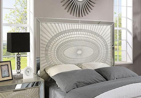 VALLETTA E.King & Queen Bed - Furniture World