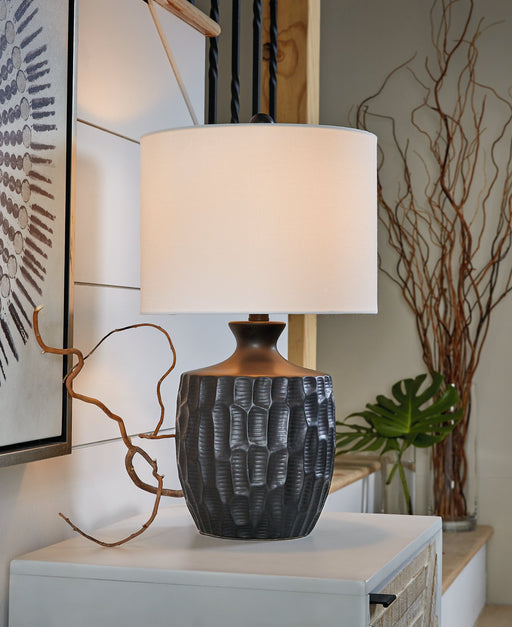 Ellisley Table Lamp - Furniture World