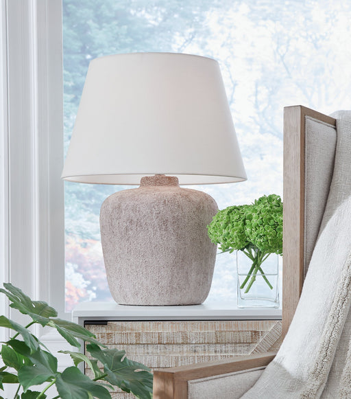 Danry Table Lamp - Furniture World