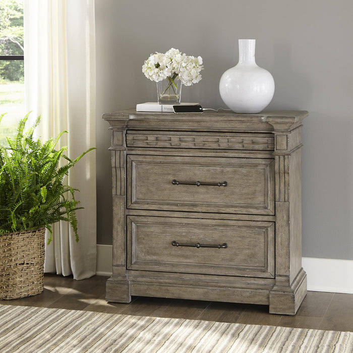 Town & Country Bedside Chest w/ Charging Station - Furniture World