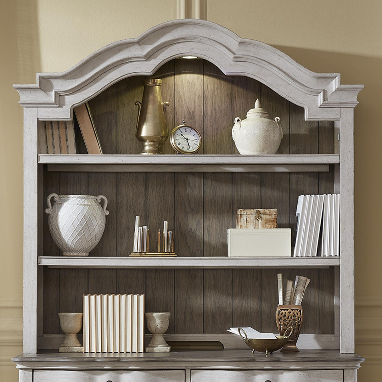 Chesapeake Credenza & Hutch - Furniture World