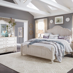 Farmhouse Reimagined Queen Poster Bed, Dresser & Mirror - Furniture World