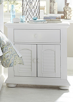 Liberty Furniture Summer House 1 Drawer Nightstand in Oyster White - Furniture World