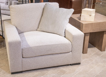 Conlee-Pike Oversized Chair - Furniture World