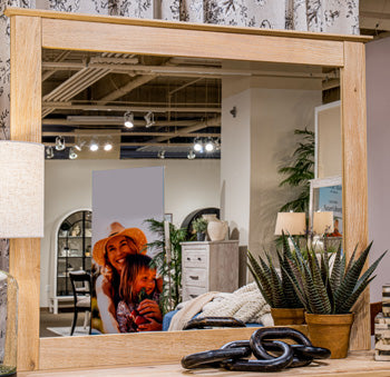 Makidern Bedroom Mirror - Furniture World