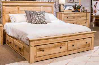Makidern Bed - Furniture World