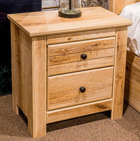 Makidern Nightstand - Furniture World