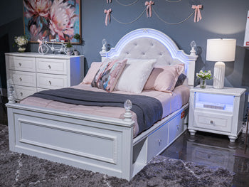 Kozlani Upholstered Bed - Furniture World