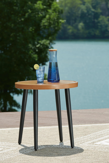 Horizon Hall Outdoor End Table - Furniture World