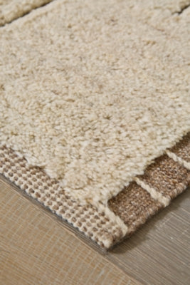Clayman Rug - Furniture World