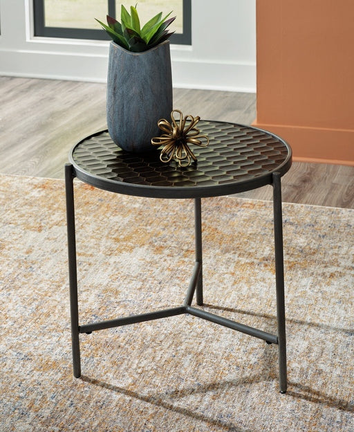 Doraley End Table - Furniture World