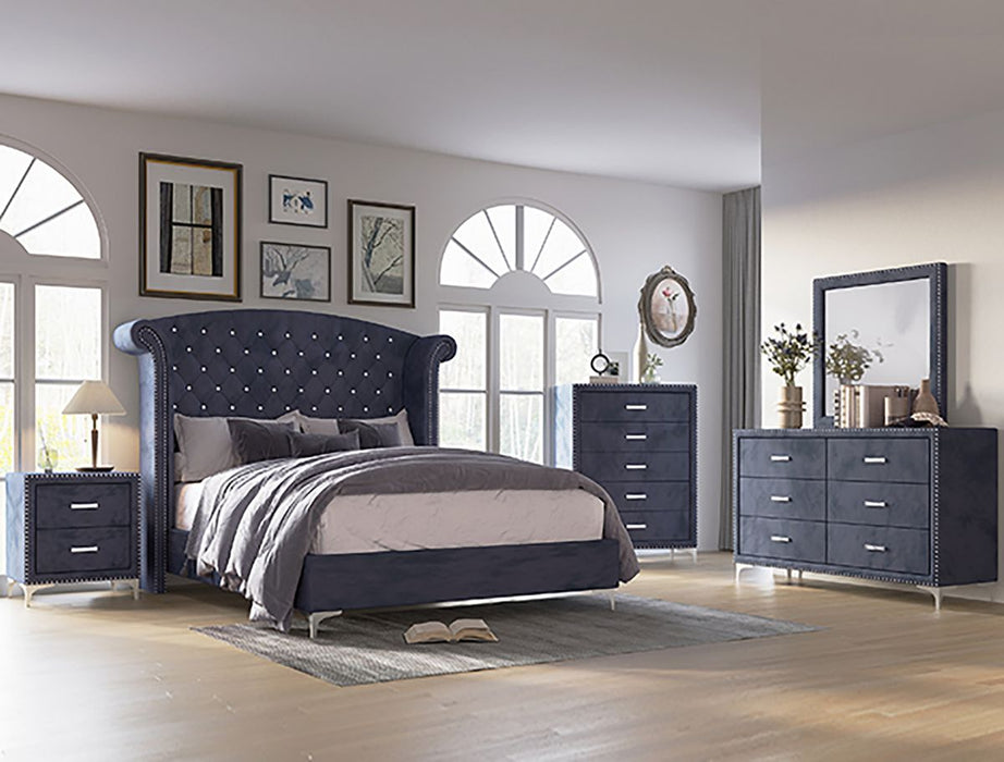 Crown Mark Furniture Lucinda Queen Upholstered Panel Bed in Gray B9260-Q