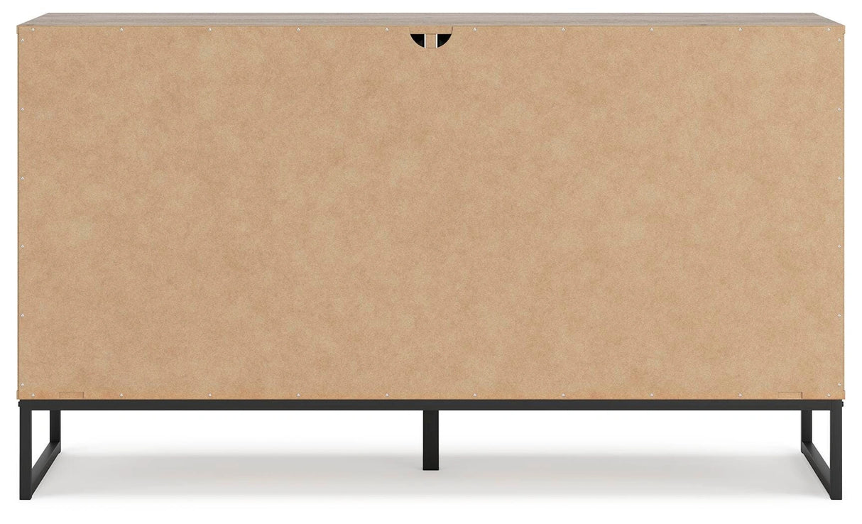 Deanlow Bedroom Package