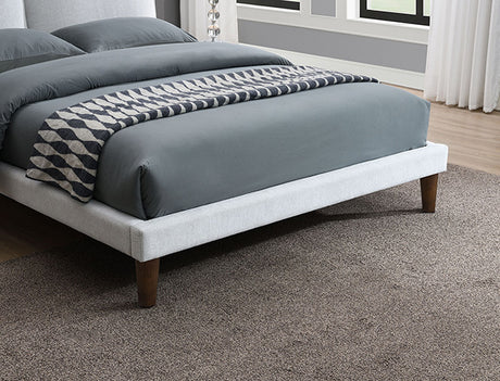 Verwood E.King, Full, & Queen Bed Gray & Light Gray - Furniture World