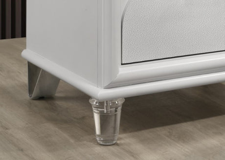 Lareina Nightstand - Furniture World