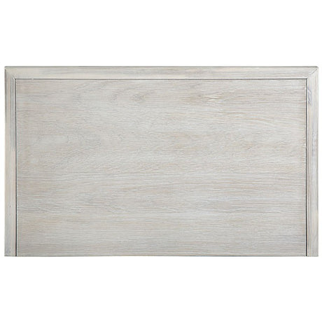Shawnette E.King Bed - Furniture World