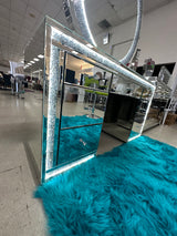 Mirrored Diamond Crush Vanity - Furniture World